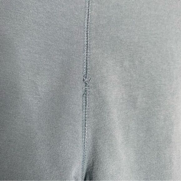 Disneyland resort mickey mouse set green 2 pc - Picture 11 of 16